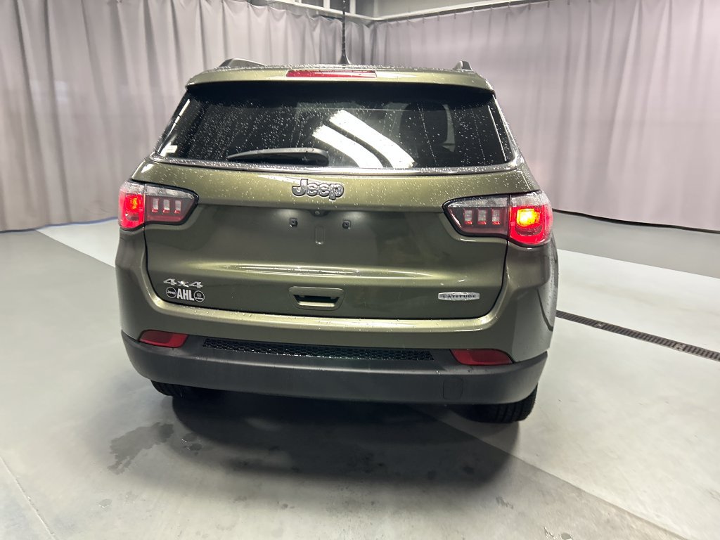 Used 2019 Jeep Compass Latitude w/ Cold Weather Group AWD/4WD image 6