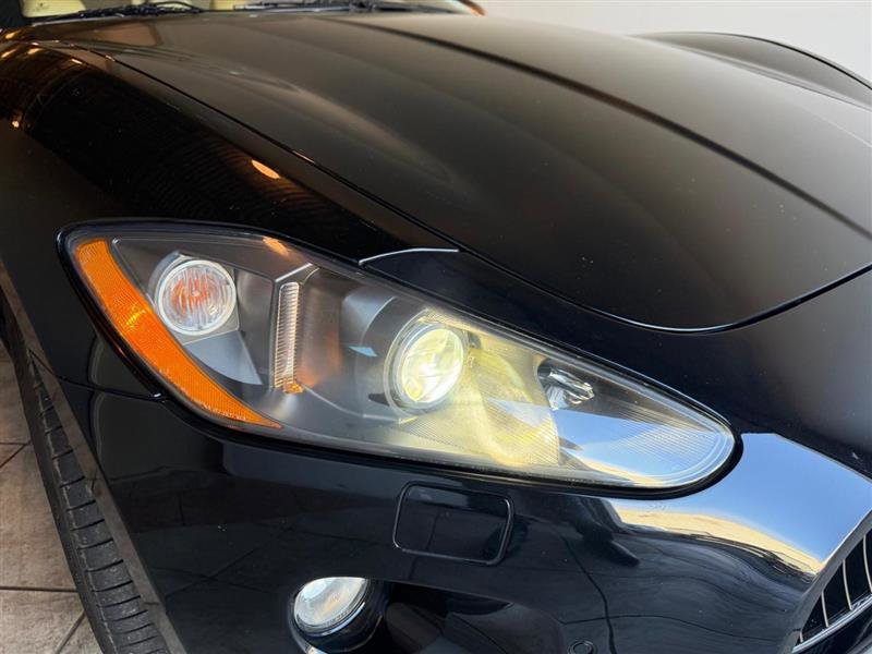 Used 2010 Maserati GranTurismo Convertible RWD image 17