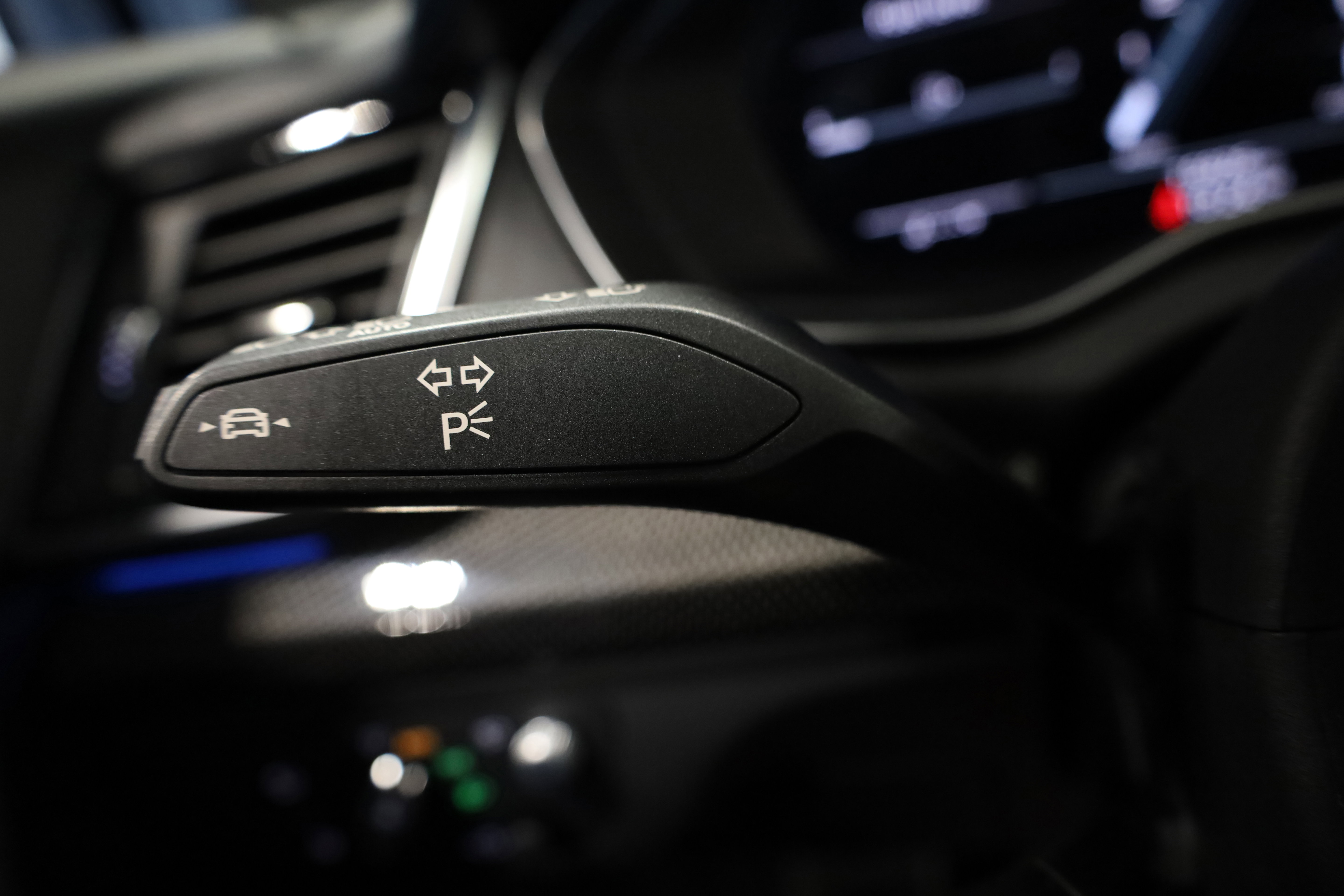 Used 2023 Audi SQ5 Prestige w/ Prestige Package image 22