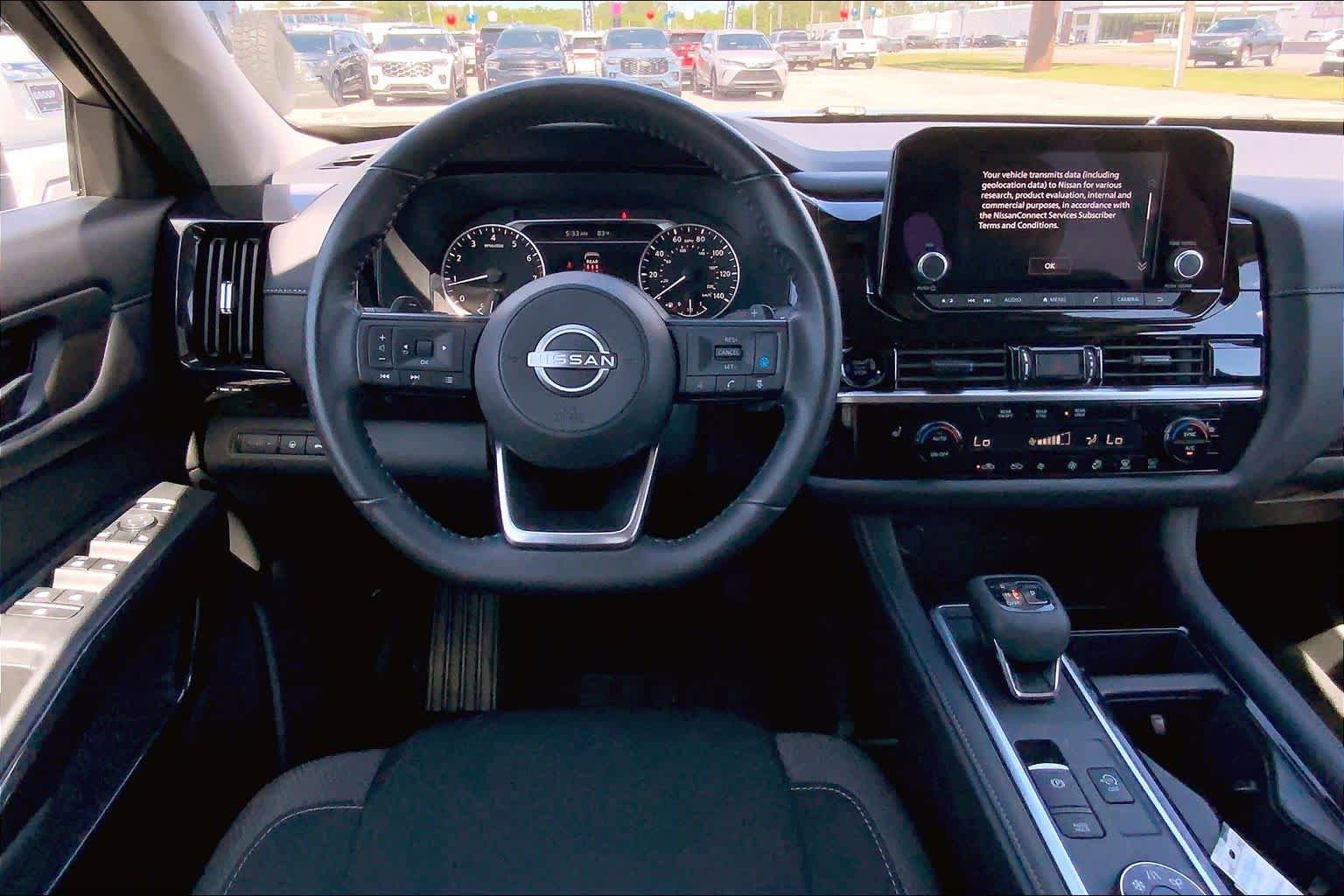 Used 2025 Nissan Pathfinder SV AWD/4WD image 6