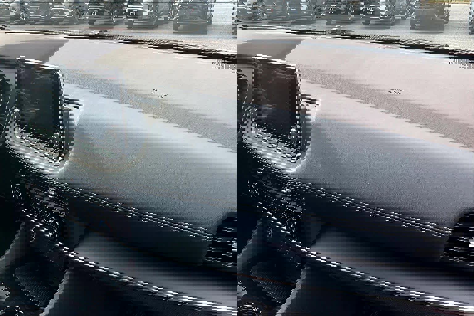 Used 2022 Nissan Rogue S image 18