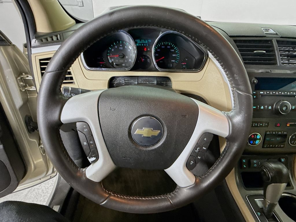 Used 2010 Chevrolet Traverse LTZ FWD image 11