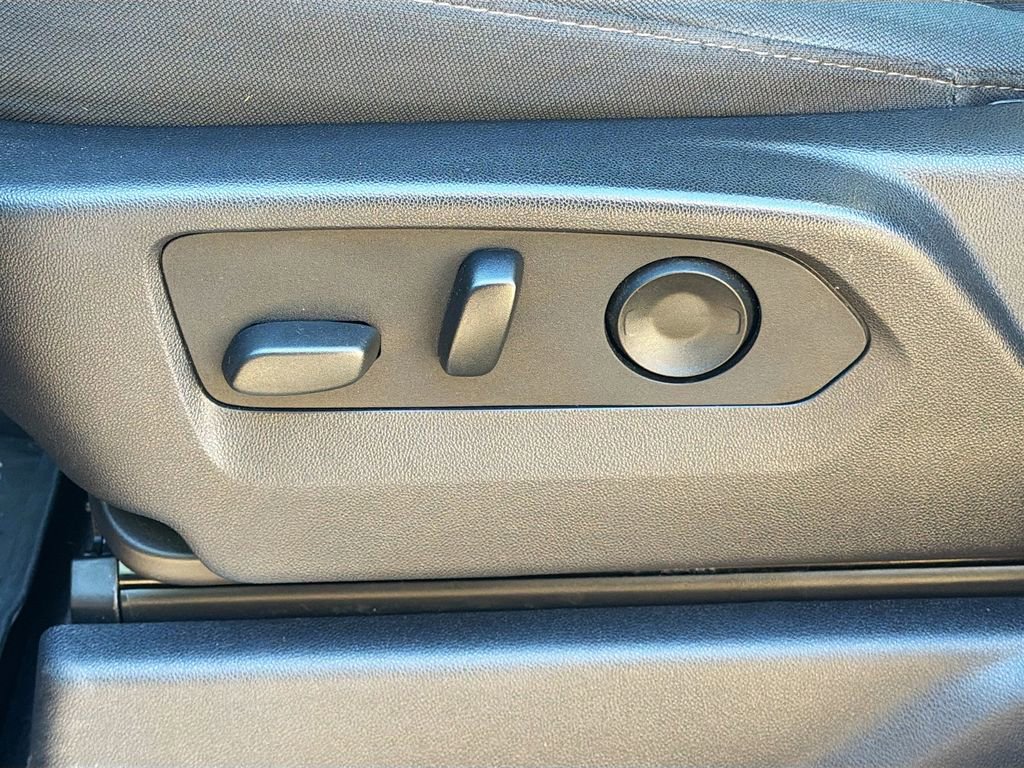 Used 2024 Chevrolet Silverado 1500 RST w/ Z71 Off-Road Package image 25