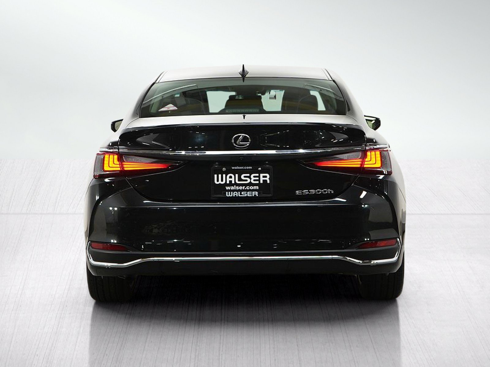 Used 2025 Lexus ES 300h FWD image 5