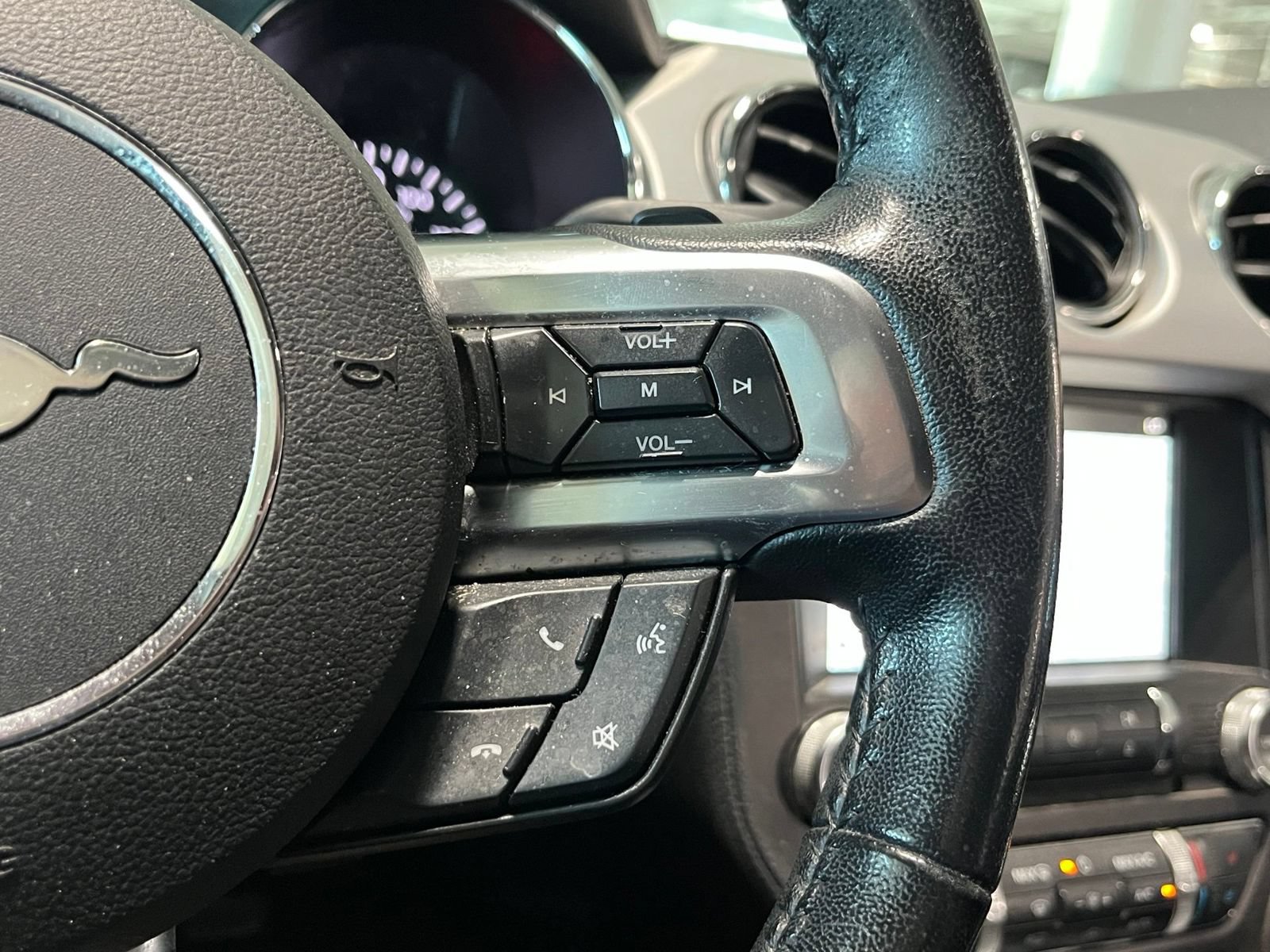 Used 2017 Ford Mustang Premium RWD image 27