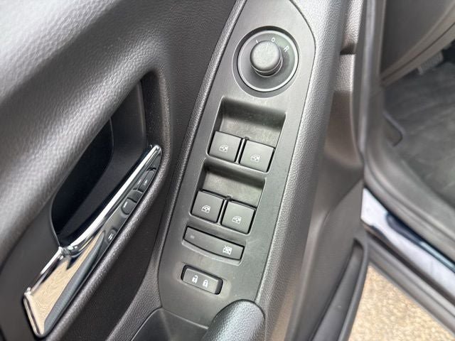 Used 2021 Chevrolet Trax LT w/ Premium Seat Package image 19