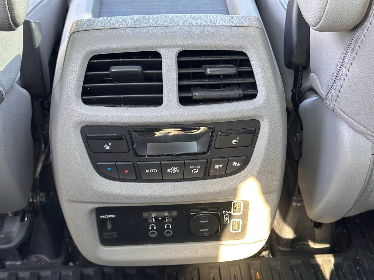 Used 2021 Honda Pilot Elite image 21