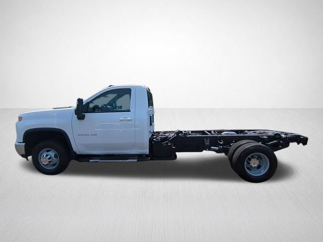New 2025 Chevrolet Silverado 3500 LT w/ Convenience Package AWD/4WD image 8