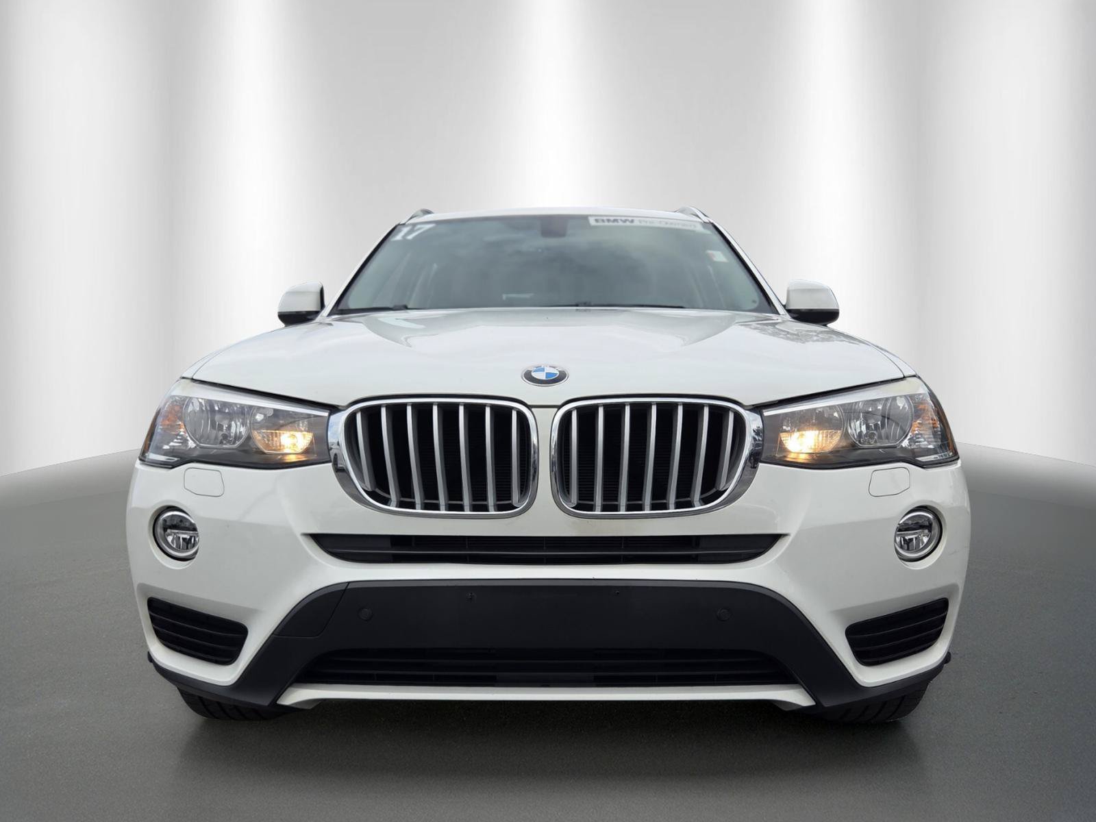 Used 2017 BMW X3 xDrive28i AWD/4WD image 2