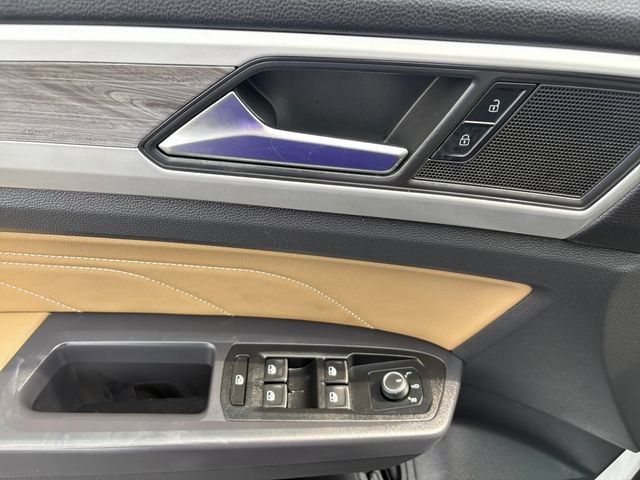 Used 2021 Volkswagen Atlas Cross Sport SE w/ Panoramic Sunroof Package AWD/4WD image 19