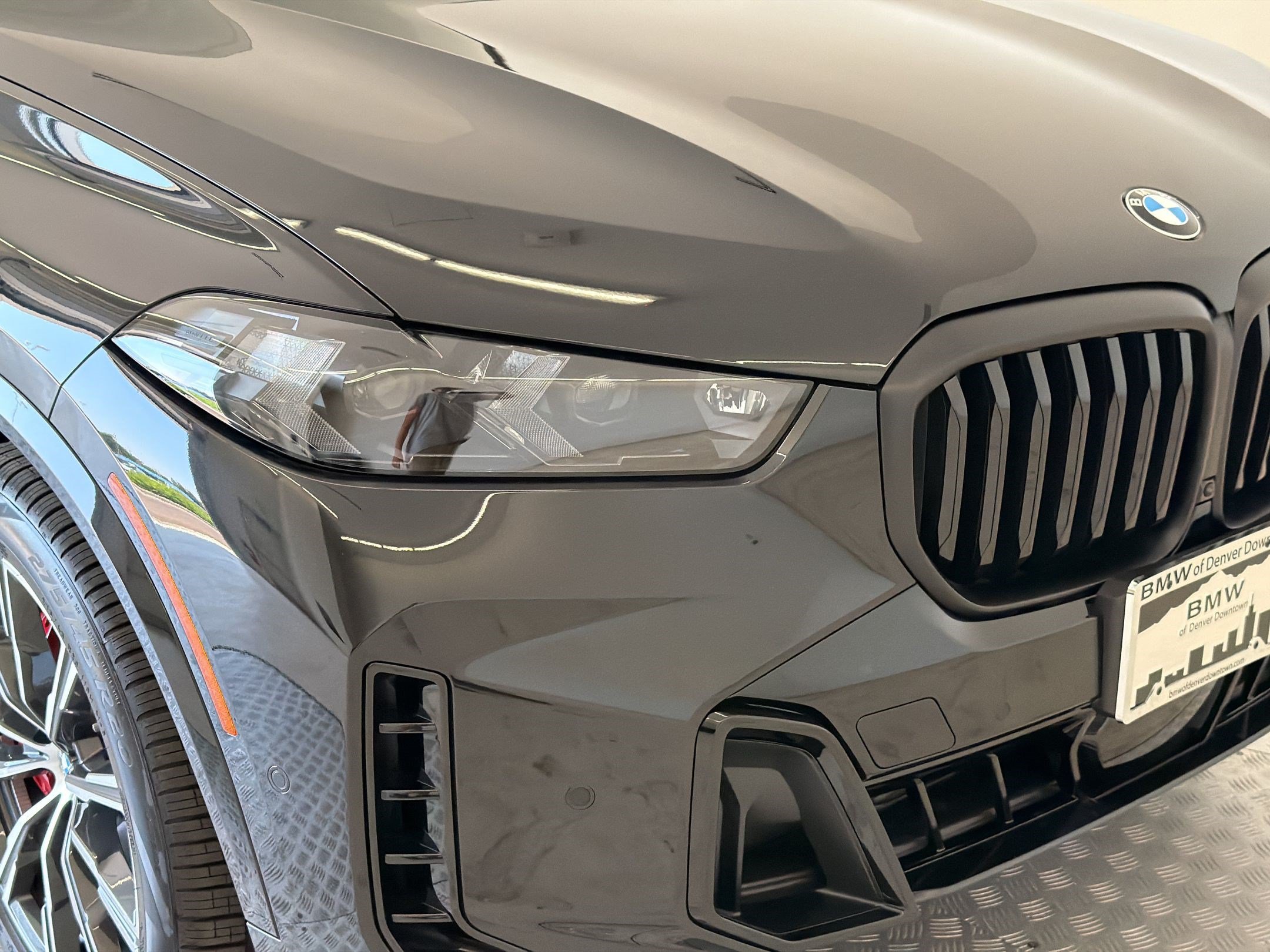 New 2026 BMW X5 xDrive40i w/ M Sport Package AWD/4WD image 12