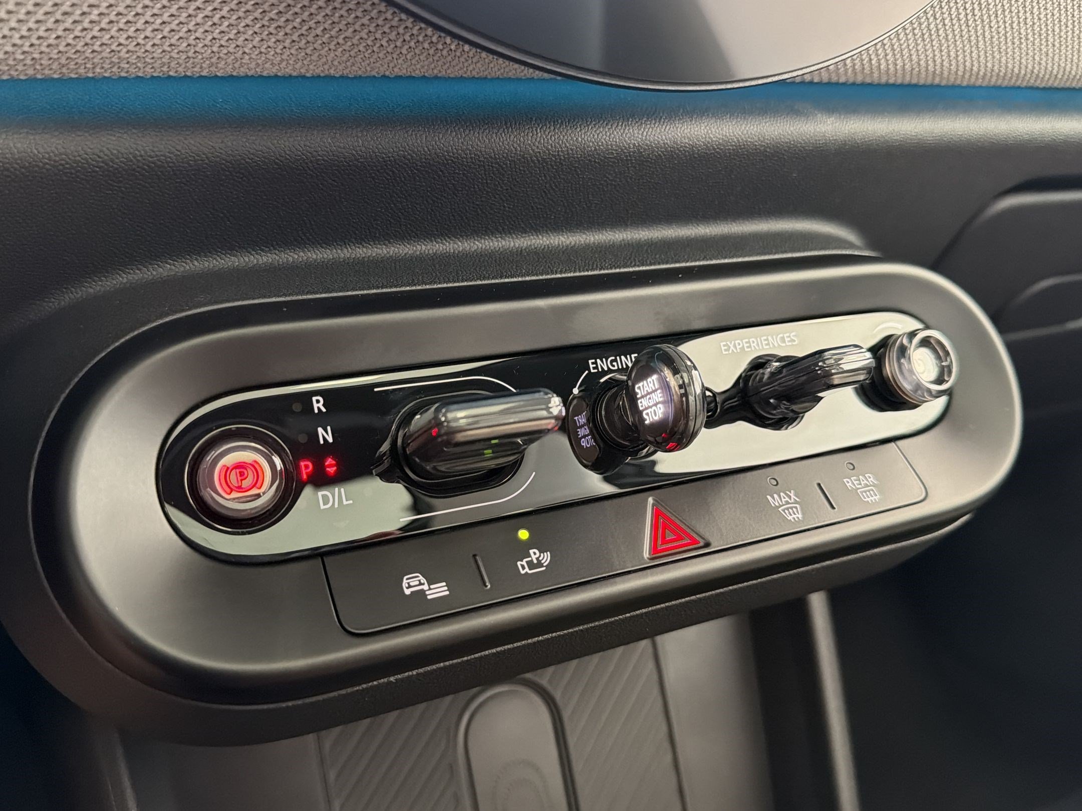 Certified 2025 MINI Cooper S FWD image 19