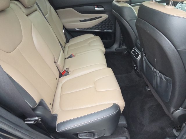 Used 2022 Hyundai Santa Fe Limited AWD/4WD image 17