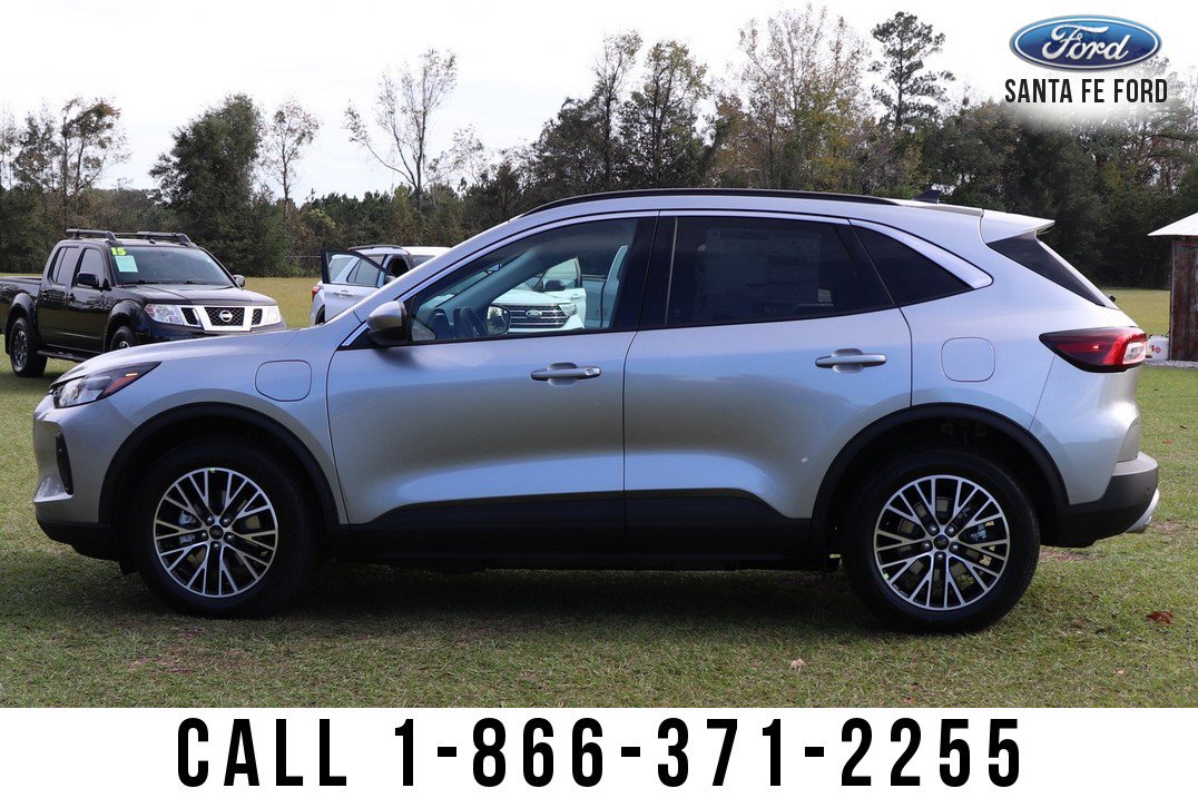 New 2023 Ford Escape SE image 5
