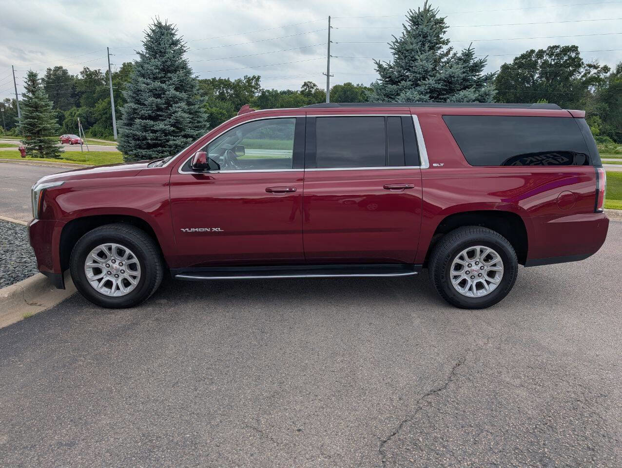 Used 2019 GMC Yukon XL SLT w/ Open Road Package image 6