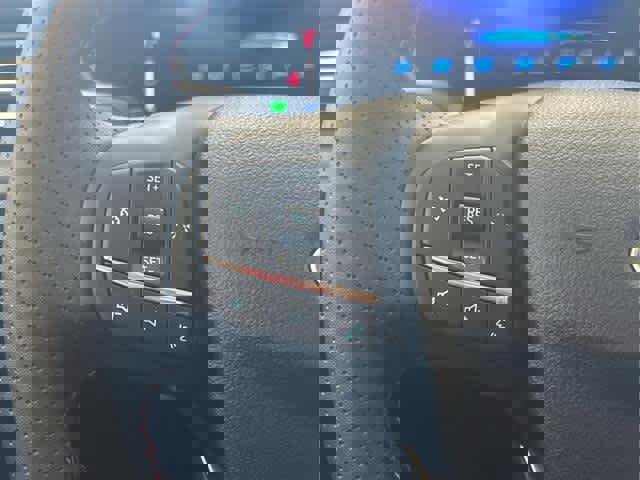 New 2025 Ford Escape ST-Line w/ Cold Weather Package image 20