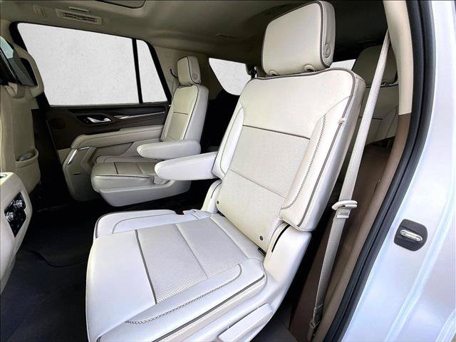Used 2023 GMC Yukon Denali w/ Advanced Technology Package RWD image 28