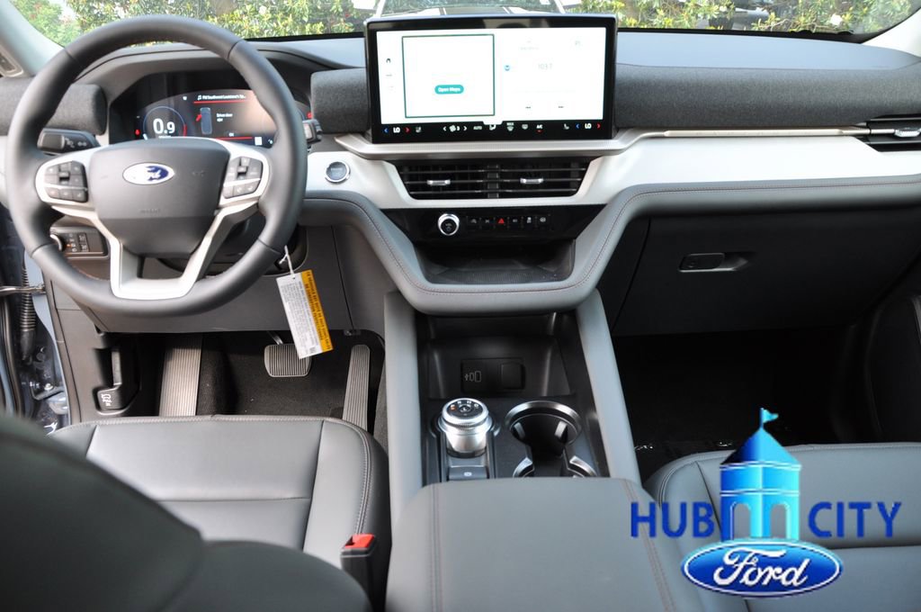 New 2026 Ford Explorer Active RWD image 12
