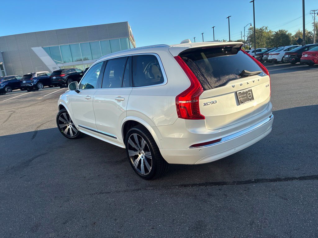 Used 2024 Volvo XC90 B6 Plus AWD/4WD image 6