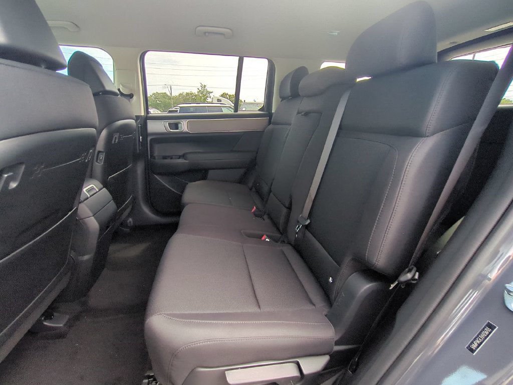 New 2027 Hyundai Santa Fe SE FWD image 17