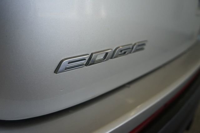 Used 2017 Ford Edge SEL w/ Class II Trailer Tow Package AWD/4WD image 13