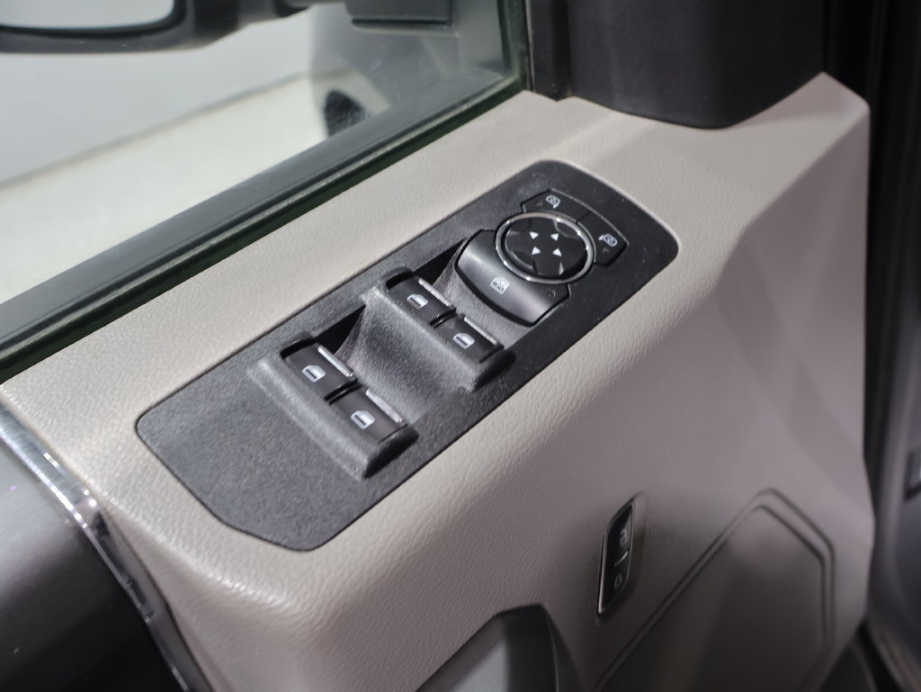 Used 2019 Ford F150 XLT w/ Equipment Group 302A Luxury AWD/4WD image 14