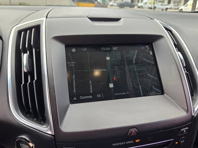 Used 2018 Ford Edge Titanium w/ Technology Package FWD image 23