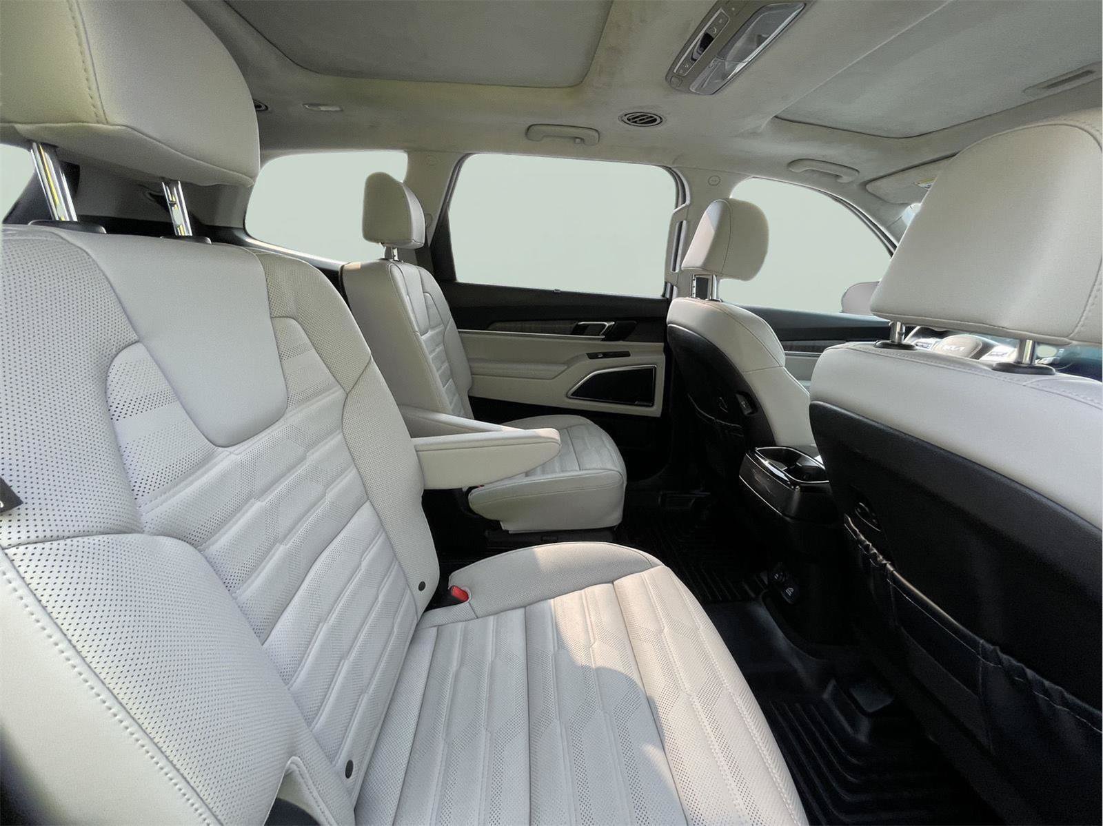 Used 2024 Kia Telluride SX Prestige AWD/4WD image 22