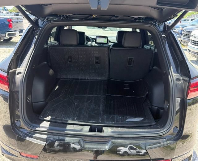 Used 2024 Chevrolet Blazer RS w/ LPO, Floor Liner Package FWD image 10