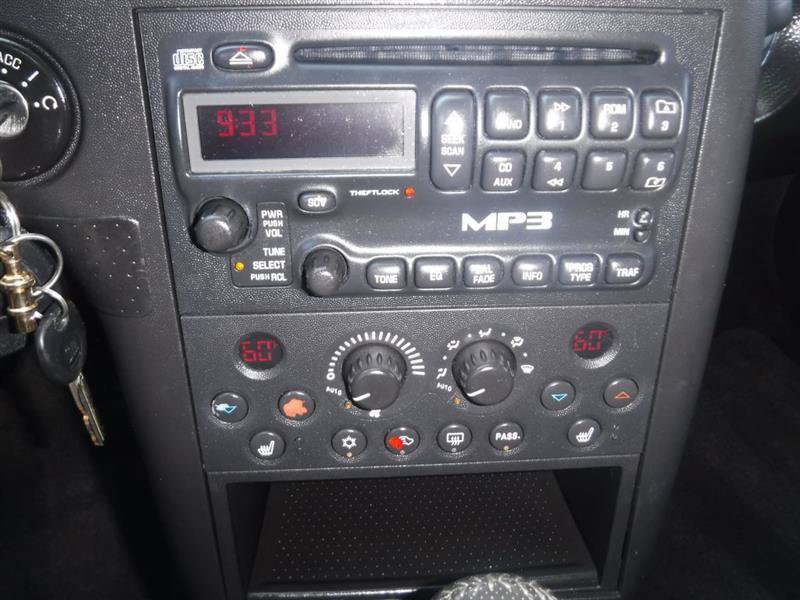 Used 2006 Pontiac Grand Prix w/ Premium Package FWD image 35