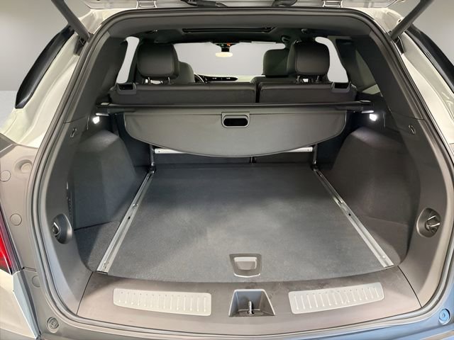 Used 2020 Cadillac XT5 Premium Luxury FWD image 38