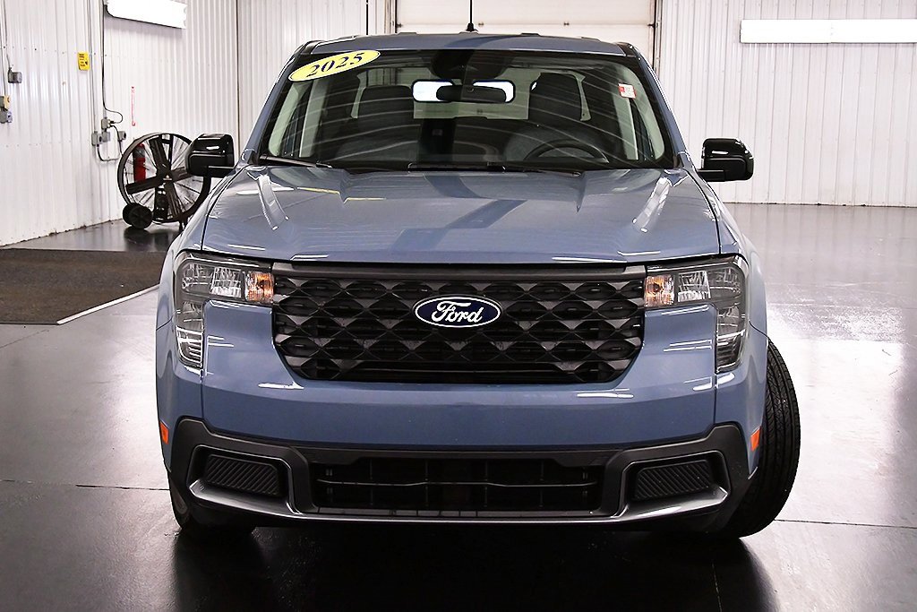 New 2025 Ford Maverick XLT w/ XLT Luxury Package image 2