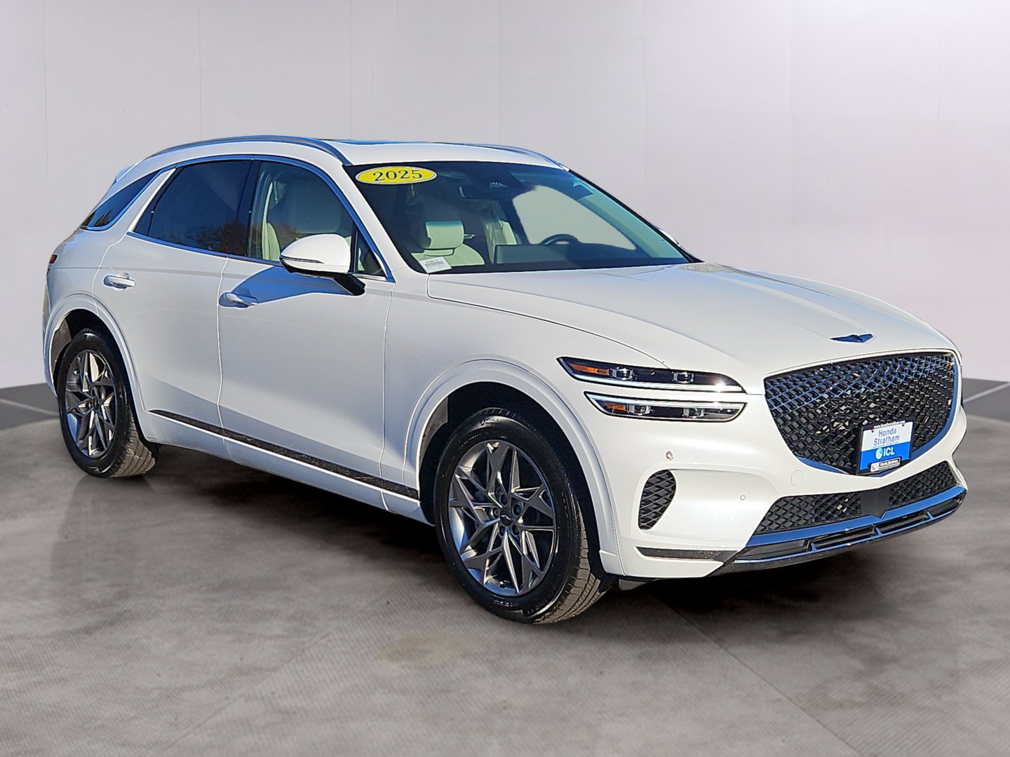 Used 2025 Genesis GV70 2.5T w/ Advanced Package AWD/4WD image 31