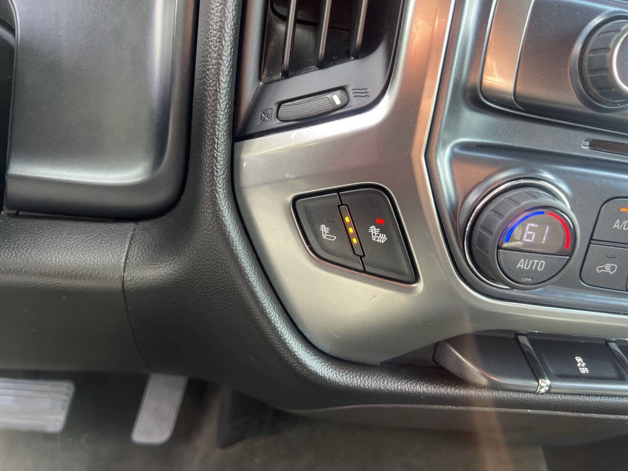 Used 2017 Chevrolet Silverado 1500 LT w/ All Star Edition image 23