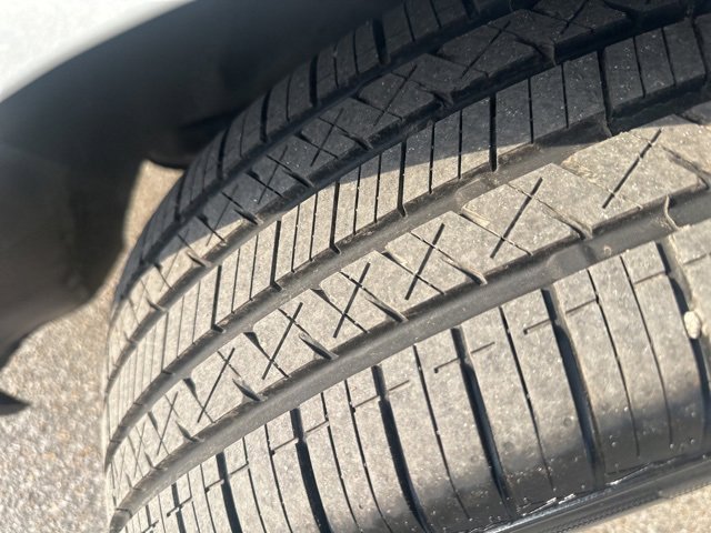 Used 2011 Lincoln MKS image 24