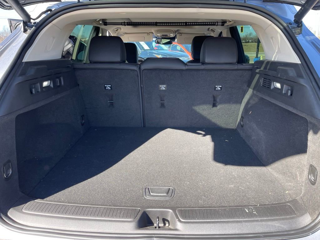 Used 2022 Buick Envision Essence w/ Sport Touring Package image 13