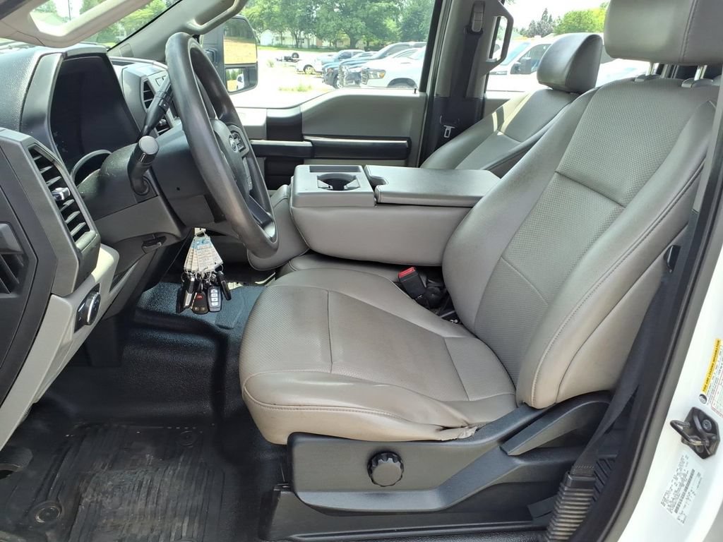 Used 2020 Ford F250 XL w/ Power Equipment Group AWD/4WD image 3