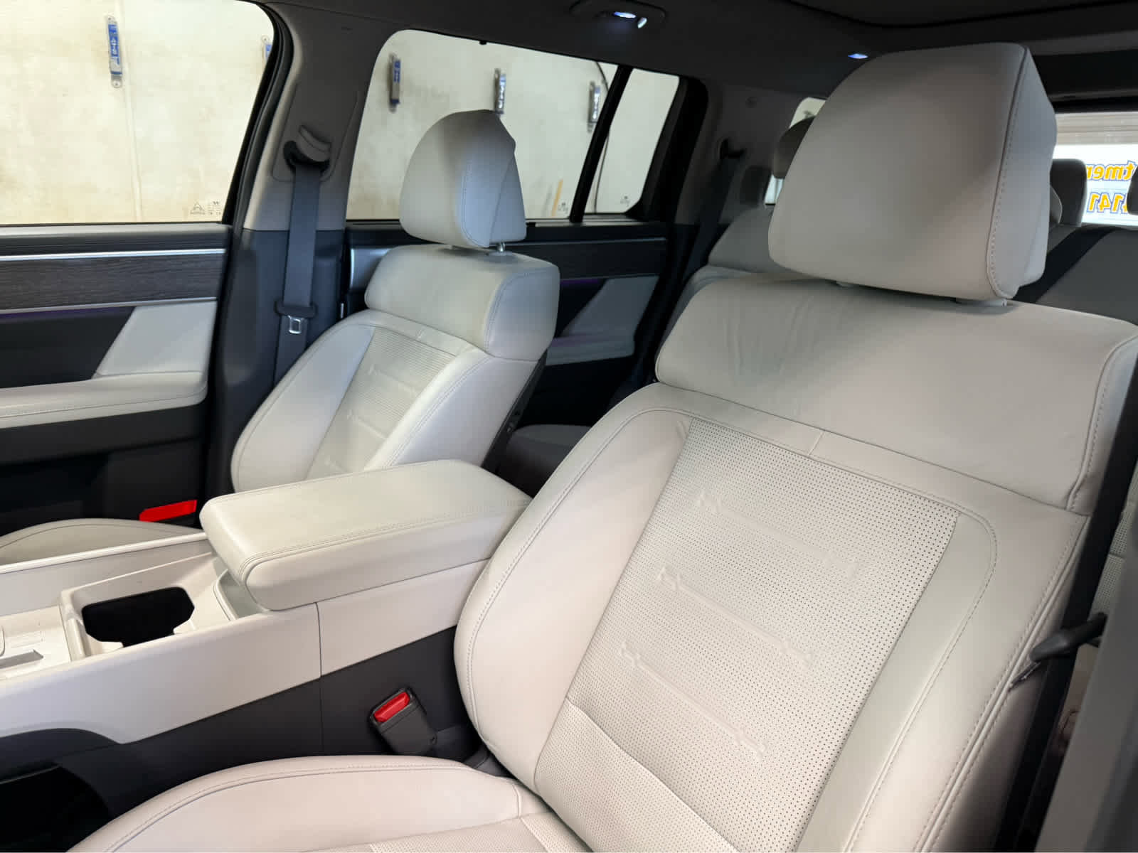 Used 2024 Hyundai Santa Fe Limited image 12