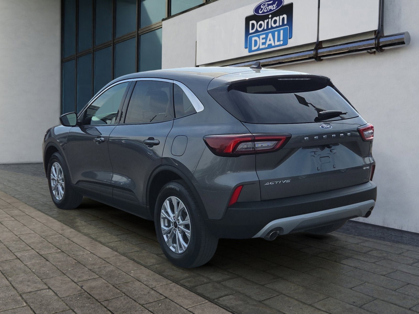 Used 2023 Ford Escape Active AWD/4WD image 5