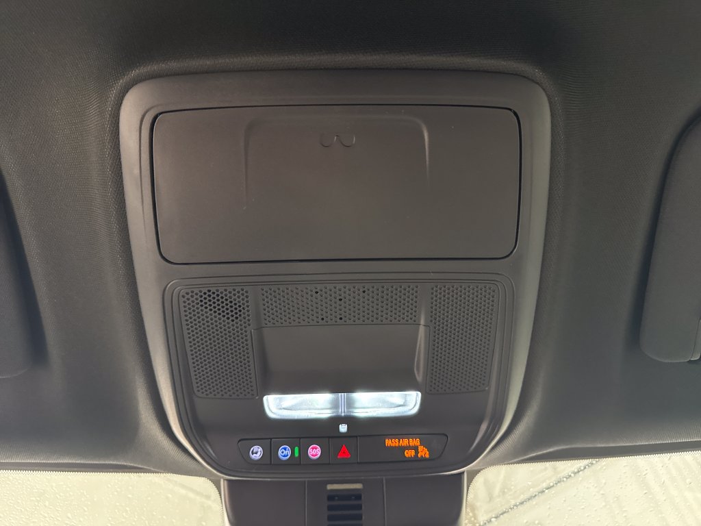 New 2027 Chevrolet Traverse LT AWD/4WD image 19