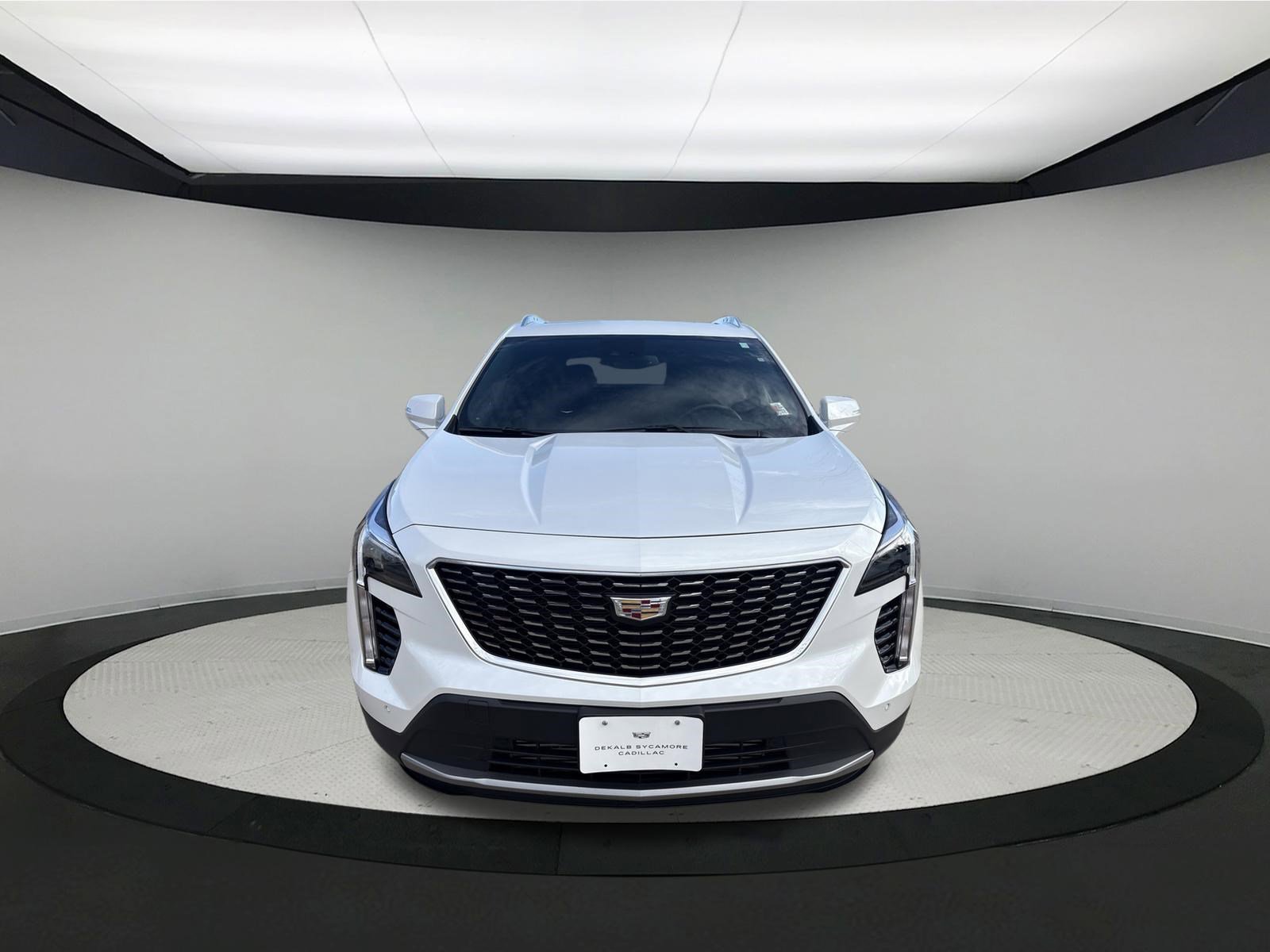 Used 2023 Cadillac XT4 Premium Luxury w/ Driver Assist Package image 2