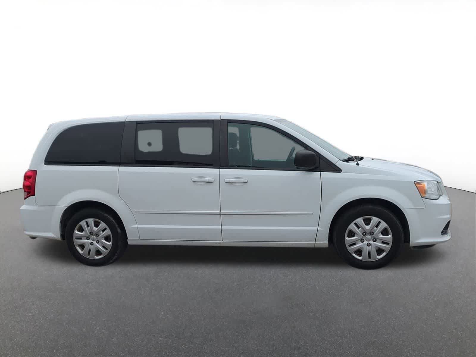 Used 2016 Dodge Grand Caravan SE w/ Quick Order Package 29E SE image 7