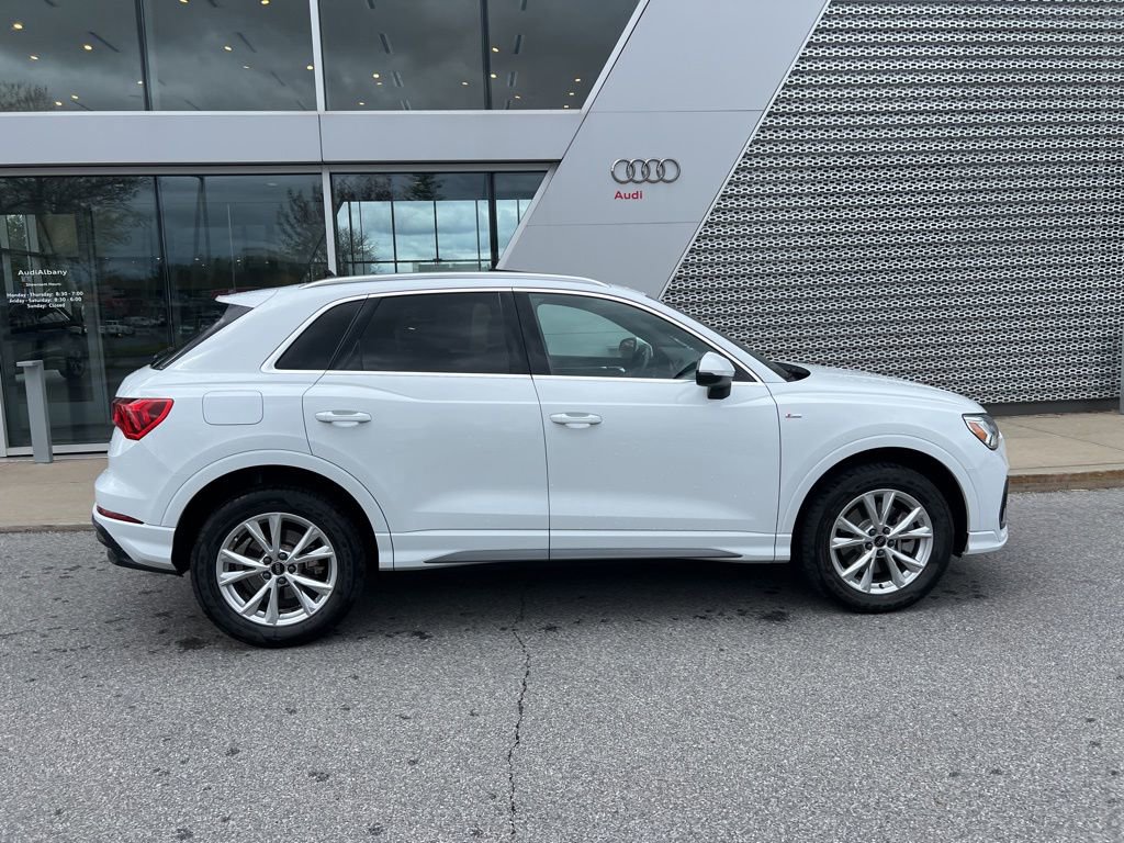Used 2023 Audi Q3 2.0T Premium AWD/4WD image 14