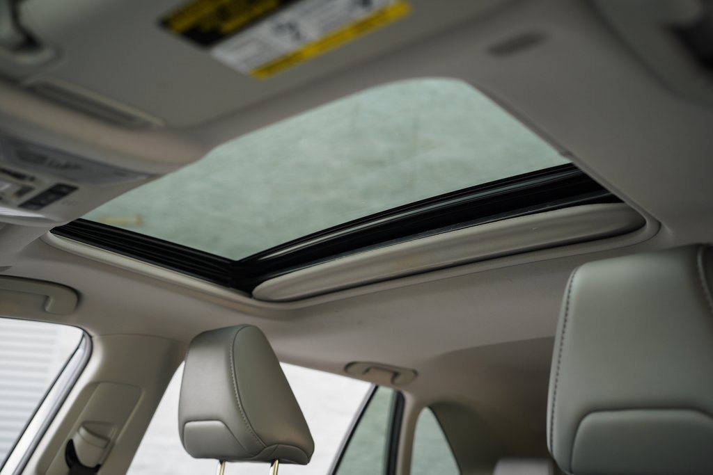 Used 2023 Toyota RAV4 XLE Premium image 34