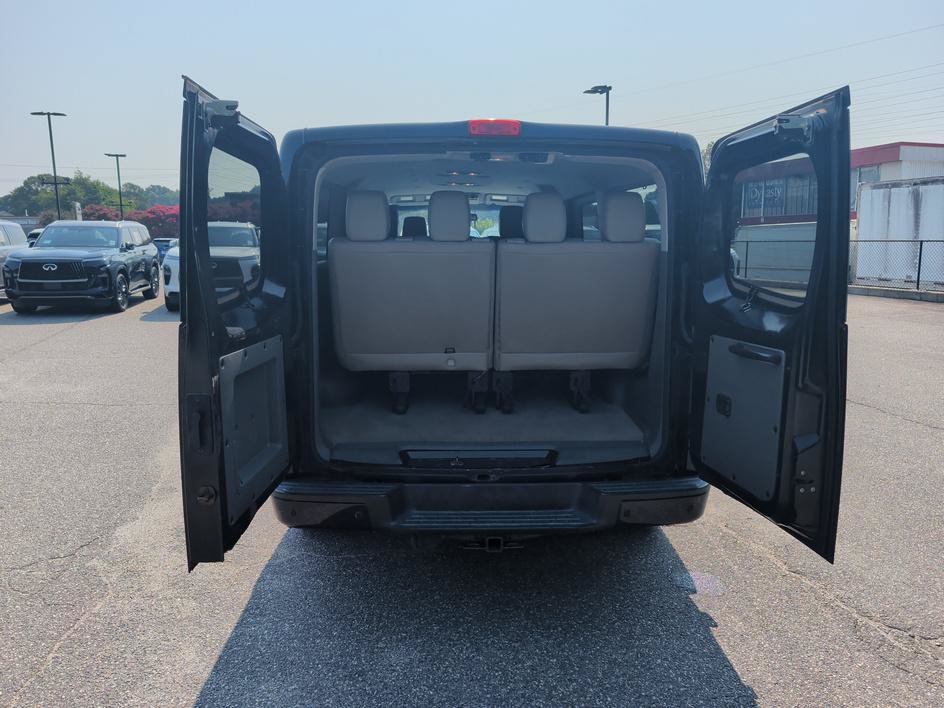 Used 2013 Nissan NV 3500 SL w/ Technology Pkg RWD image 15