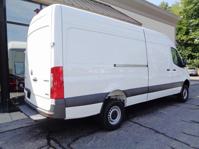 Used 2025 Mercedes-Benz Sprinter 2500 image 5