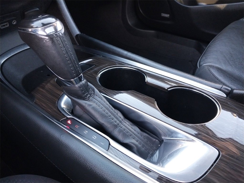 Used 2020 Chevrolet Malibu Premier image 19