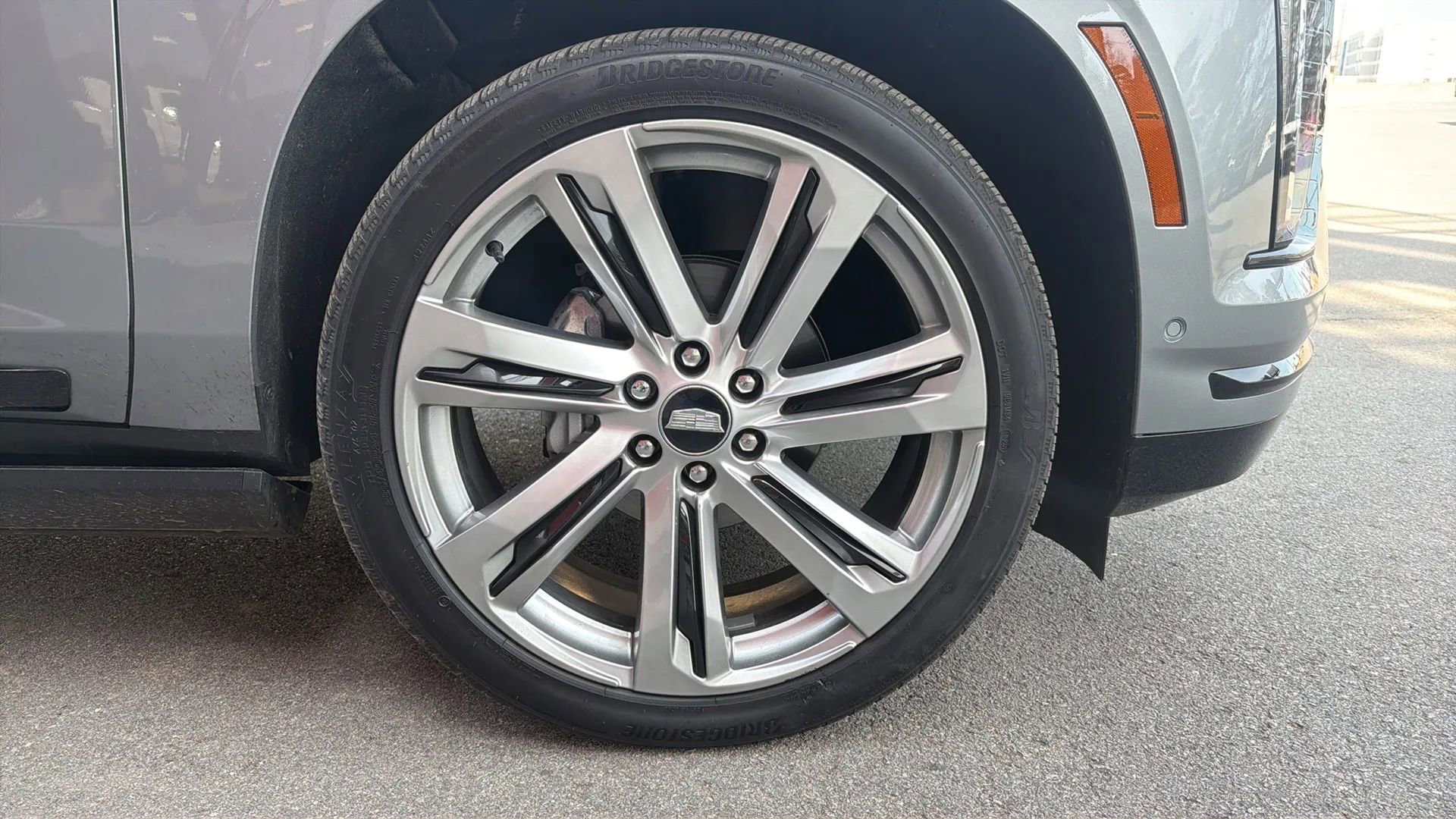 Used 2025 Cadillac Escalade Sport w/ Touring Package image 6