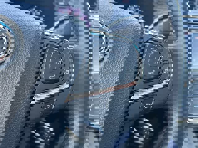 Used 2015 Toyota Avalon Limited image 26