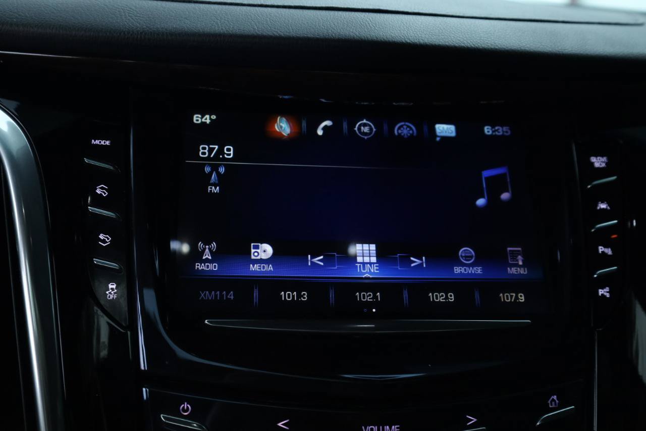 Used 2019 Cadillac Escalade ESV Luxury RWD image 9